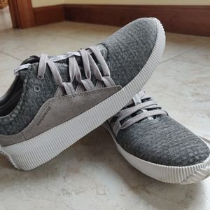 Sorel athletic shoes sz 8